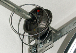 broken-spooled-garage-door-cable_250